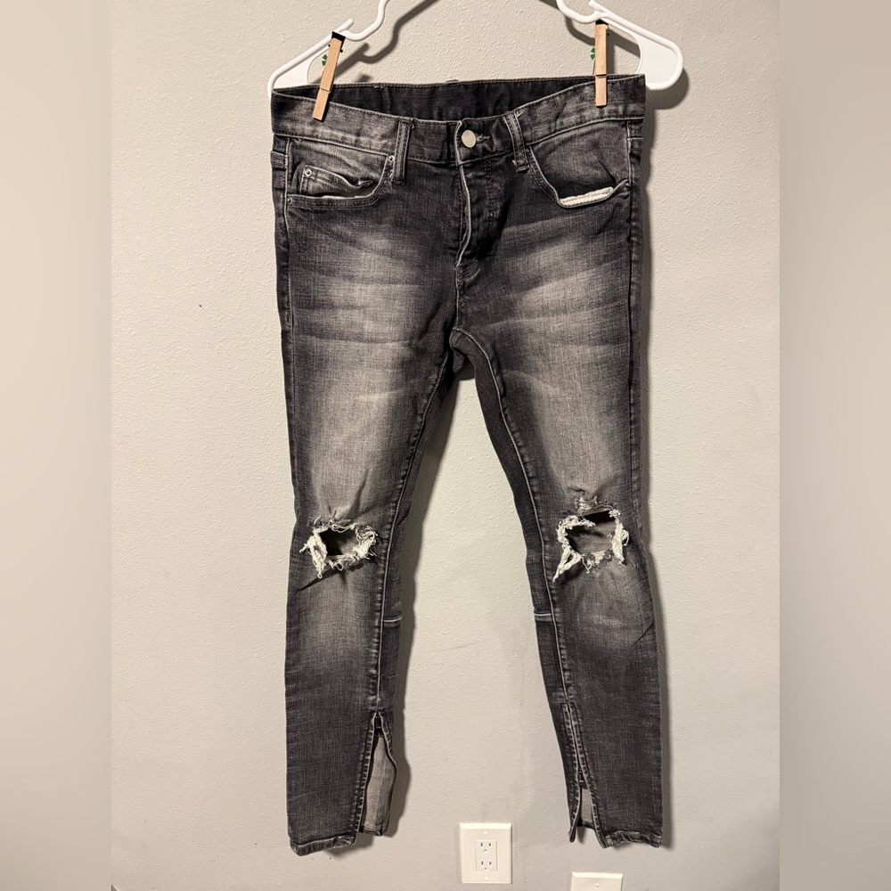 MNML Distressed Black Skinny Jeans